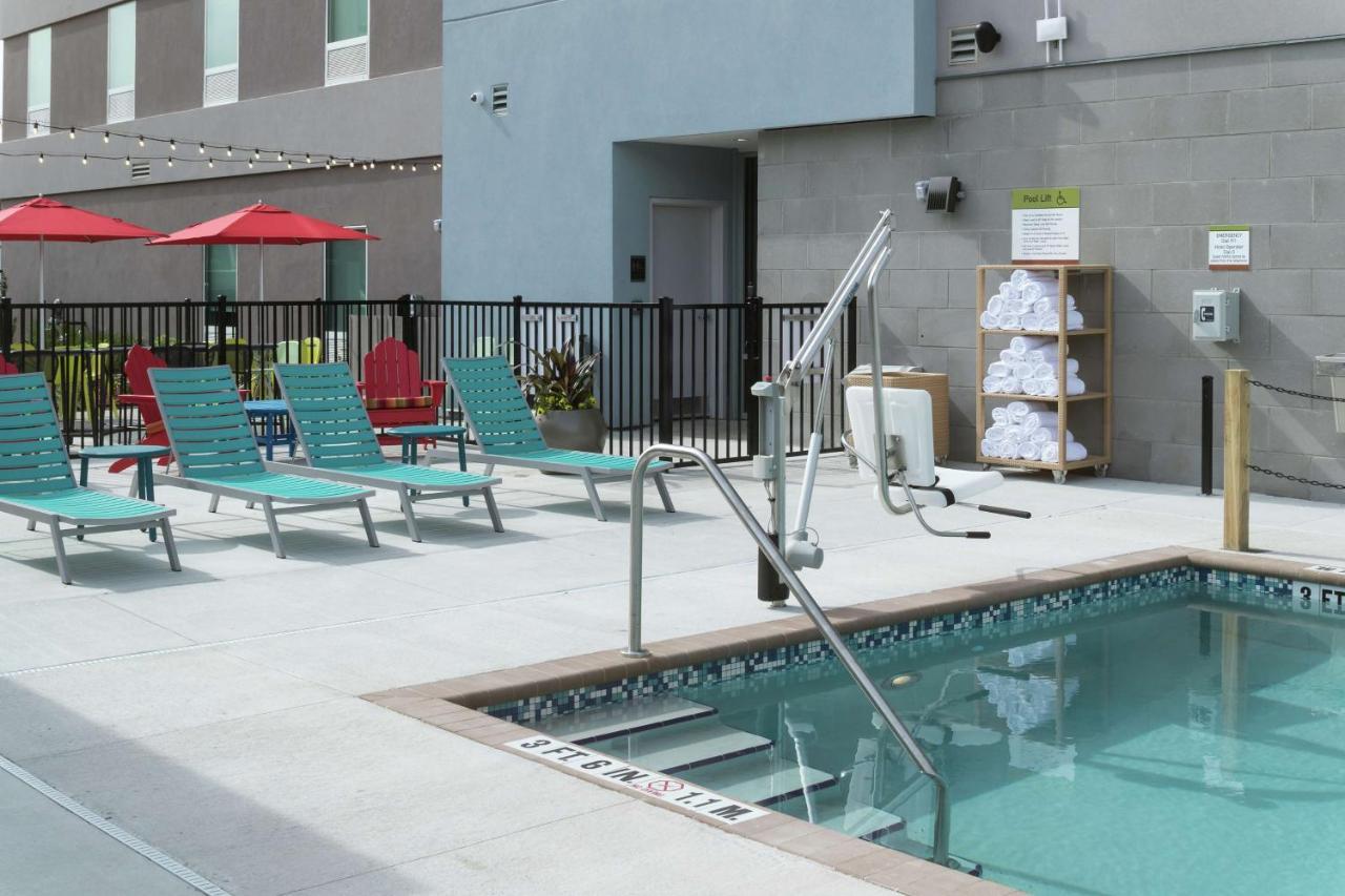 Home2 Suites By Hilton Jacksonville Airport Ngoại thất bức ảnh